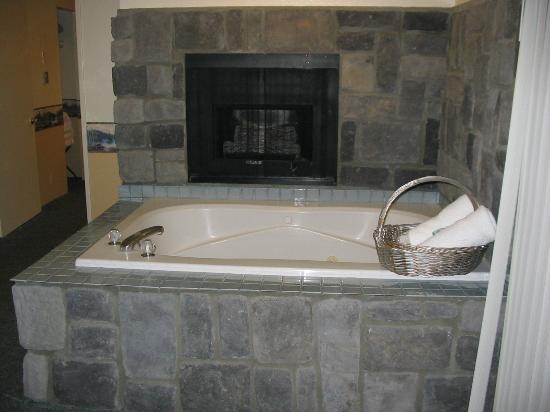Fireside Lodge Hot Tub, Big Bear